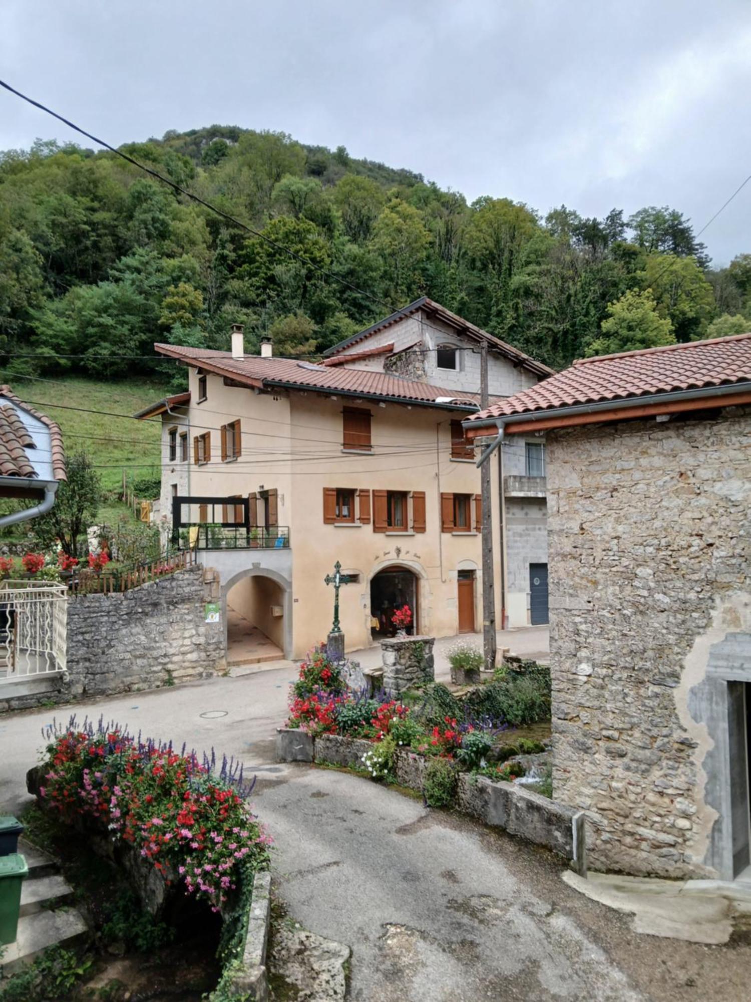 Gite Du Vieux Tonneau Cerdon  Екстериор снимка